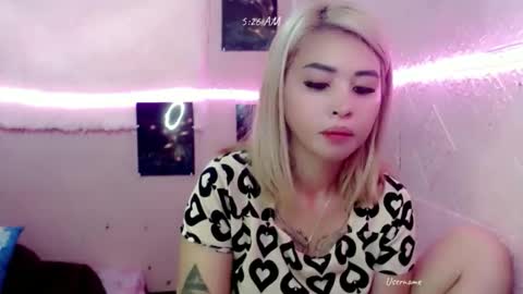 pinay_romancee online show from February 22, 9:32 am