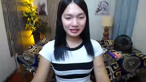 Shenna online show from September 12, 2:02 pm