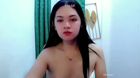 pinay_universe888 online show from November 14, 8:42 pm