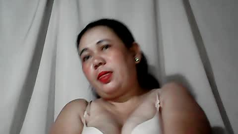 pinaymama12345 online show from July 9, 10:33 pm