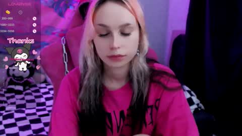 Snapshot of pineapple_dope chatting on October 23, 10:16 pm Nancy online show from October 23, 10:16 pm