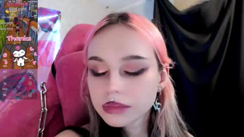 Snapshot of pineapple_dope chatting on September 23, 12:20 am Nancy online show from September 23, 12:20 am