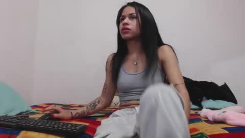 pink_love_25 online show from October 28, 1:22 am