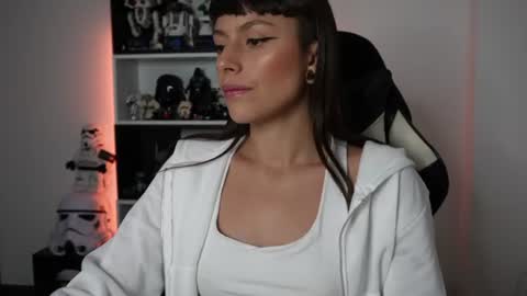Emily online show from June 12, 1:24 am