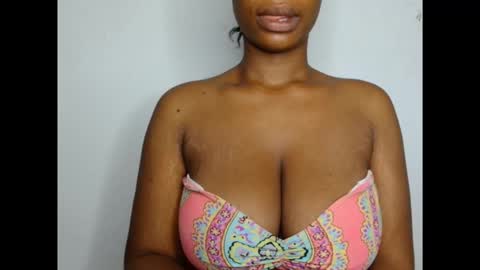 pinkxsugar online show from January 19, 6:53 am