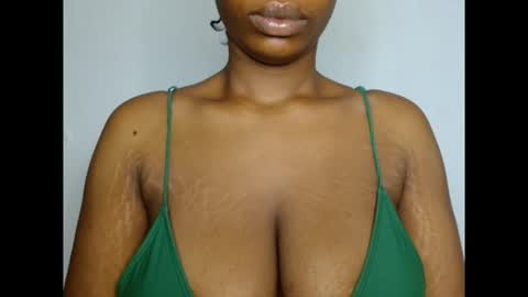 pinkxsugar online show from January 18, 5:26 am