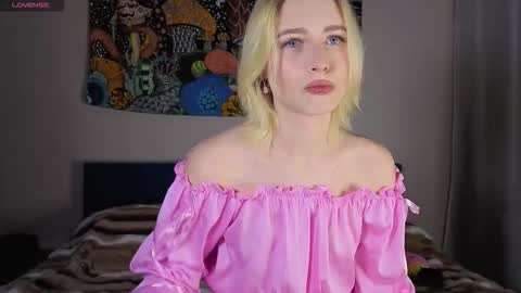 pis_sos online show from February 27, 6:08 pm