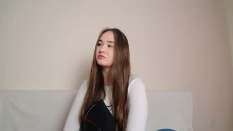 Lily online show from April 25, 1:41 pm