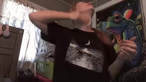 pizzedwife online show from March 22, 4:35 pm