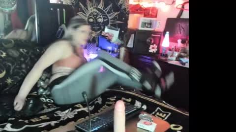 Snapshot of playboy_pimpstress42069 chatting on February 24, 4:58 pm Lexi online show from February 24, 4:58 pm