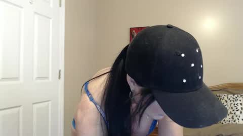 playfulkitten17 online show from January 12, 4:34 pm