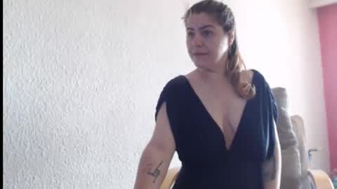 PlayfulSamira online show from May 10, 10:50 am