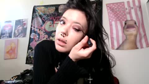 pleasantdinosaurus7537 online show from September 14, 12:08 am