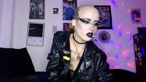    online show from October 23, 2:50 am