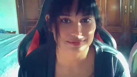 Snapshot of pocahontasexxy chatting on September 22, 7:29 am DaniellaBaby online show from September 22, 7:29 am