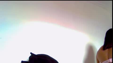 Snapshot of pocahontasexxy chatting on October 16, 8:39 am DaniellaBaby online show from October 16, 8:39 am