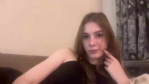 polinamiler online show from October 25, 12:18 am