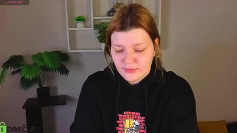 Polly online show from February 25, 1:04 am