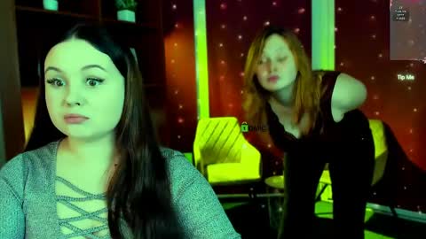 polly_cute1 online show from April 8, 11:18 pm