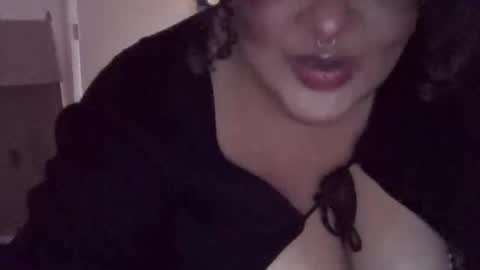 Snapshot of poppyprincess261371 chatting on September 18, 5:06 am poppyprincess261371 online show from September 18, 5:06 am