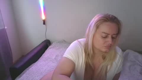 MelissOfficial online show from January 22, 9:13 am