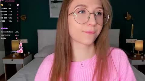 Elizabeth online show from March 23, 6:25 pm