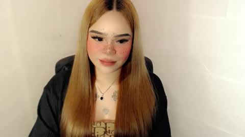 Snapshot of preciousangel69xxx chatting on September 27, 4:30 am MAXXINE online show from September 27, 4:30 am