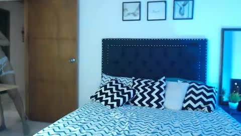 ---- online show from December 5, 7:15 pm