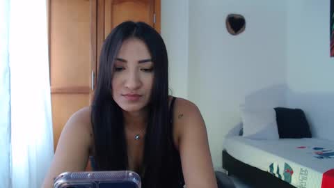 Snapshot of pregnant_love1 chatting on September 17, 6:17 pm ---- online show from September 17, 6:17 pm