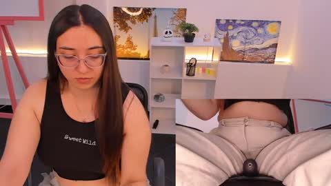 Snapshot of press_anykey chatting on October 16, 1:14 pm Camila  online show from October 16, 1:14 pm