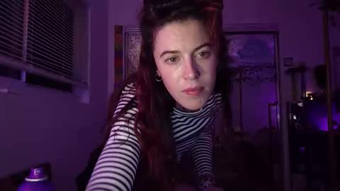 PrettiBritti online show from February 5, 6:16 am
