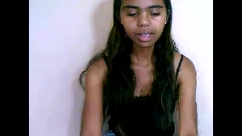 prettiethalia online show from October 29, 8:44 pm