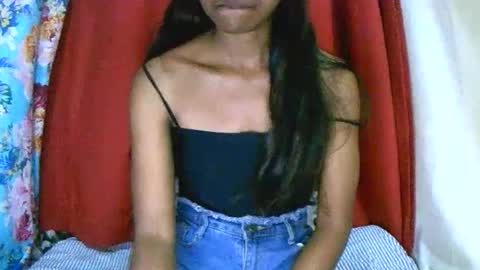 prettiethalia online show from November 15, 9:21 am