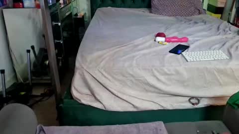 Yasmine pretty online show from October 24, 12:39 am