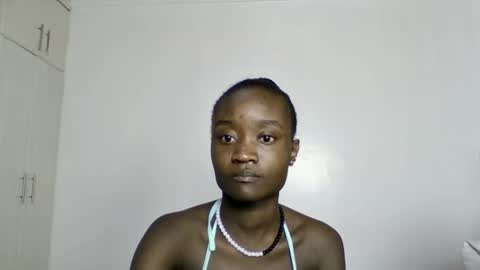 pretty luv1 online show from December 18, 8:30 am