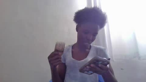 pretty_petite_ebony online show from November 14, 12:16 pm