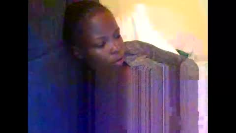 pretty_petite_ebony online show from March 2, 2:02 pm