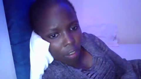 pretty_petite_ebony online show from March 2, 5:19 am