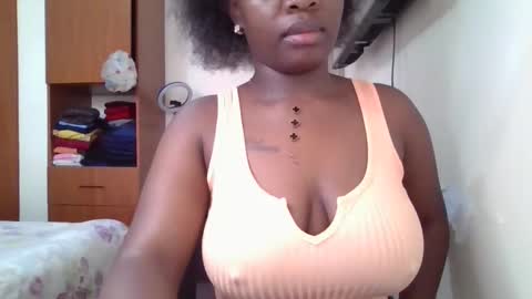 pretty_shila online show from April 7, 8:38 am