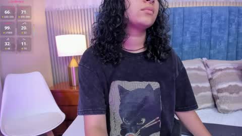 Daisy Flower online show from April 2, 2:31 am