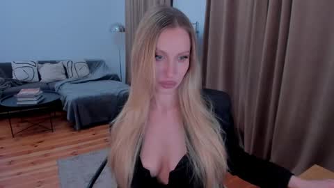 Eva online show from April 19, 11:29 pm