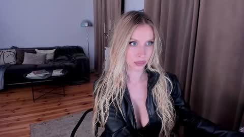 Eva online show from November 5, 12:38 am