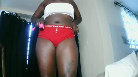 prettyreen online show from November 24, 5:31 am