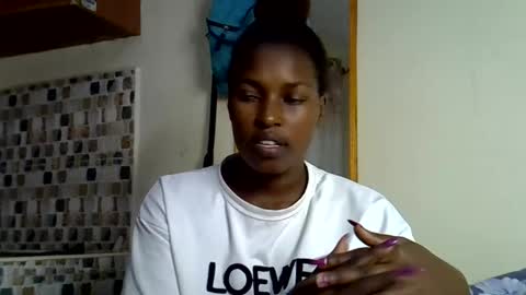 Snapshot of prettyshasha_ chatting on September 9, 4:40 pm prettyshasha_ online show from September 9, 4:40 pm
