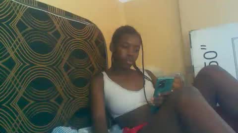 prettyzuzu online show from October 29, 9:02 am