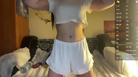 Amelia online show from May 9, 9:44 am