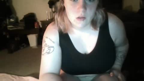 princ3ssp3ach2 online show from July 17, 9:18 pm