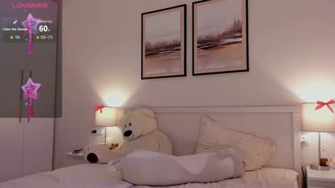 Princess Diana online show from February 6, 6:11 pm