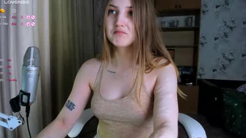 princessaalicc online show from December 3, 12:18 pm