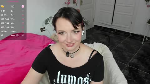 Snapshot of princessfoxyx chatting on December 2, 4:18 pm Princess Foxy online show from December 2, 4:18 pm